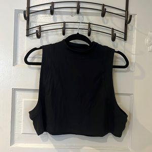 Black Lululemon Cropped Muscle Tank Size 8